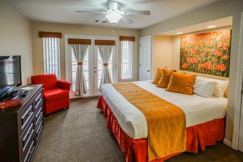 Hotel Surreys' Grand Crowne Resort