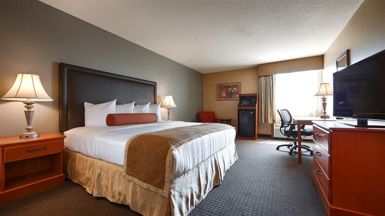 Best Western Plus The Charles Hotel