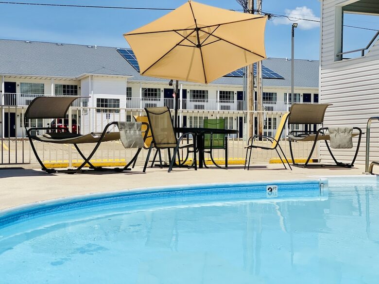Hotel Southern Oaks Inn