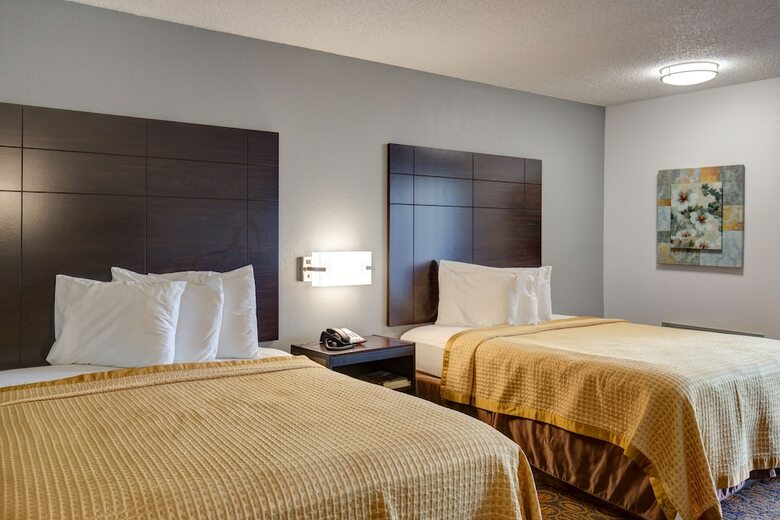 Hotel Southern Oaks Inn