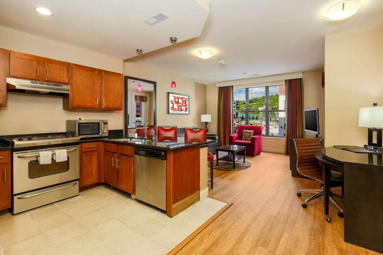 Hotel Hilton Promenade Branson Landing