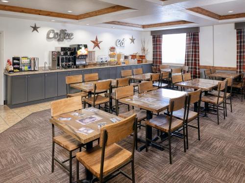 Yellowstone Park Hotel