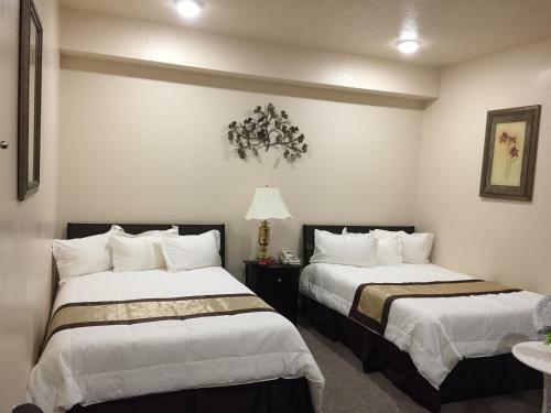 Hotel Geyser Inn