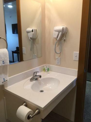 Hotel Geyser Inn