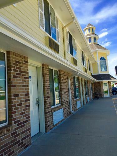 Hotel Victorian Inn North