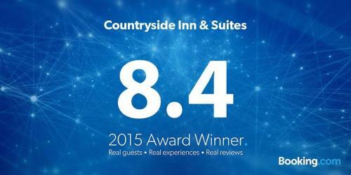 Hotel Countryside Inn & Suites