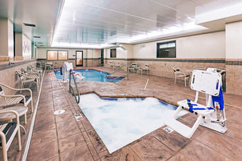 Americinn Hotel & Suites Omaha