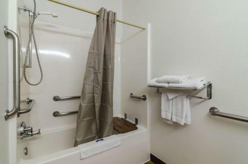 Motel 6 Lincoln