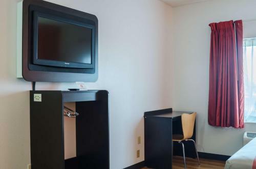 Motel 6 Lincoln