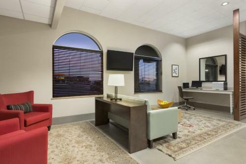 Hotel Country Inn & Suites Sidney