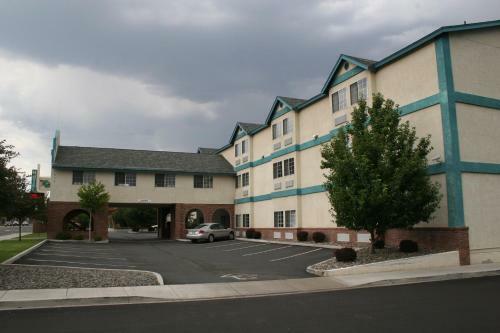 Carson City Plaza Hotel