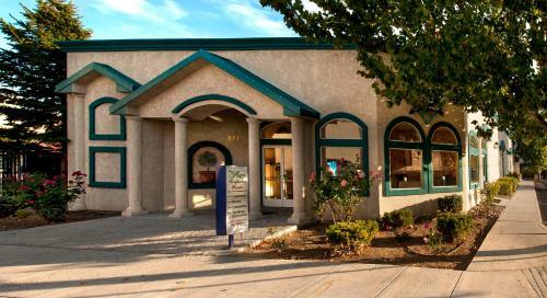 Carson City Plaza Hotel
