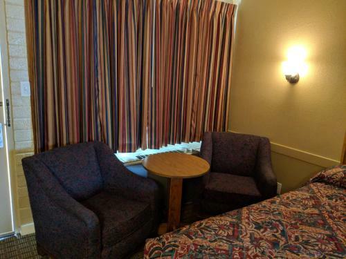 Motel Economy Inn Elko