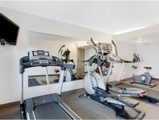 Hotel Baymont Inn And Suites
