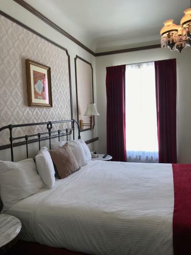 Mizpah Hotel