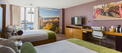 Whitney Peak Hotel