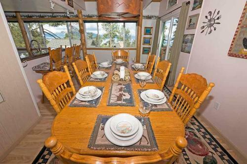 Saddle Road Holiday Home