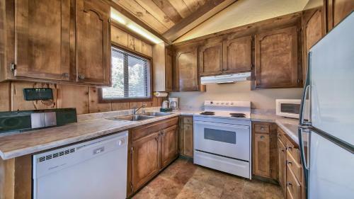 Tahoe Village 315d