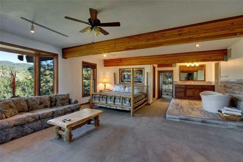 Lookout Lodge