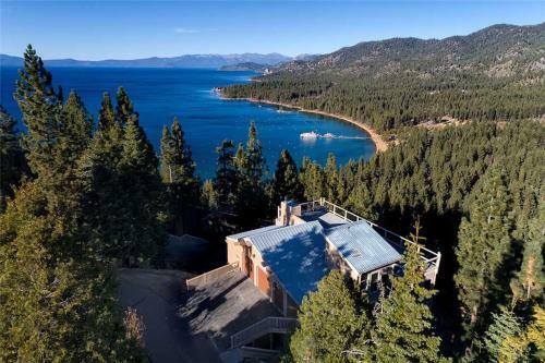Lookout Lodge