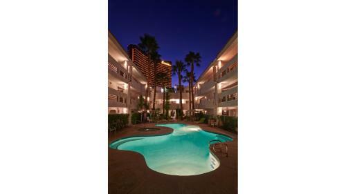 Hotel The Rita Suites