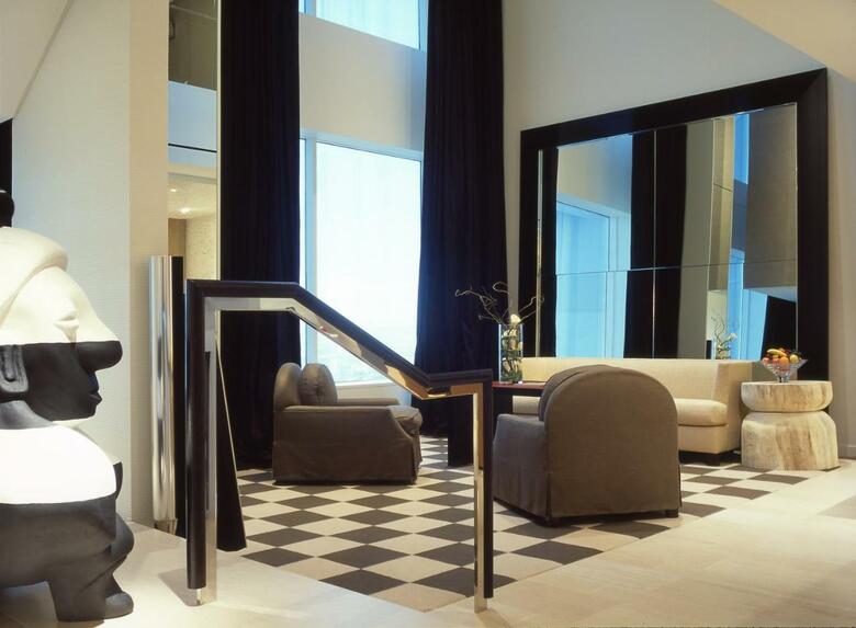 Hotel Skylofts At Mgm Grand