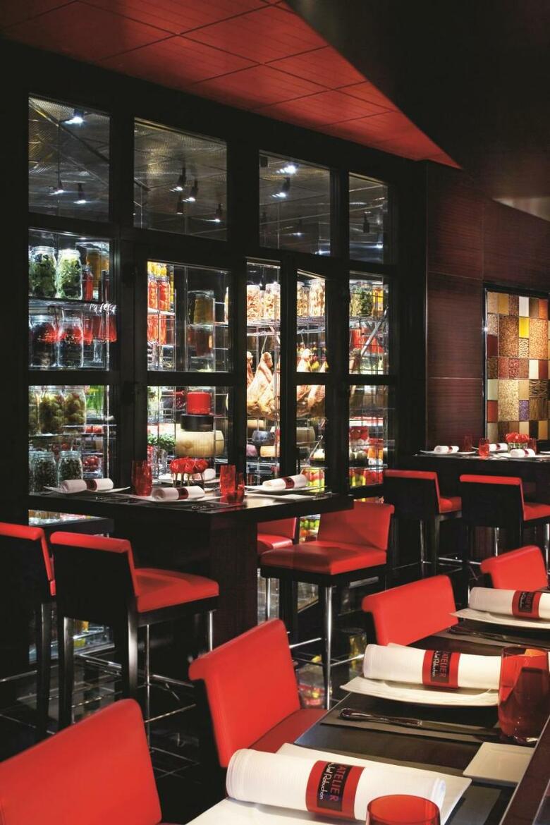 Hotel Skylofts At Mgm Grand