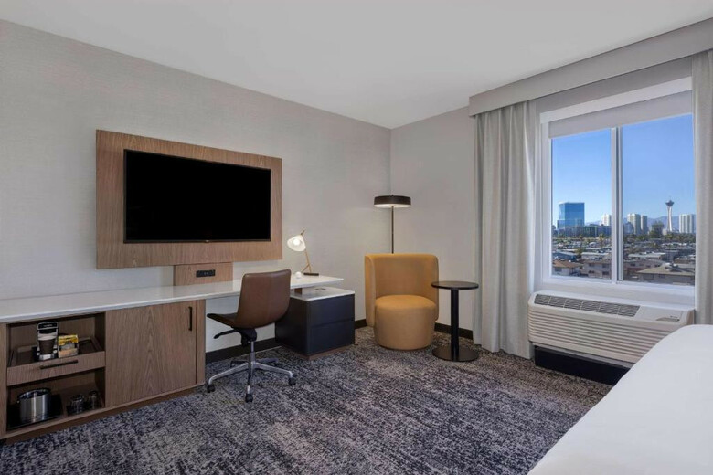 Hotel Doubletree By Hilton Las Vegas East Flamingo
