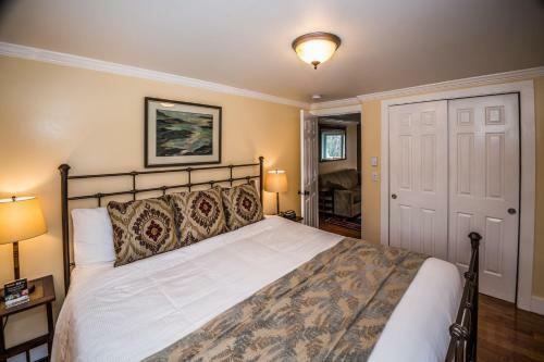 Cranmore Inn Bed And Breakfast