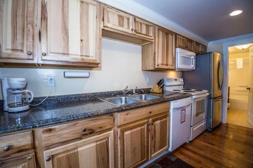 Cranmore Inn Bed And Breakfast