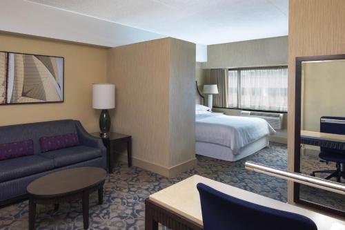 Sheraton Lincoln Harbor Hotel