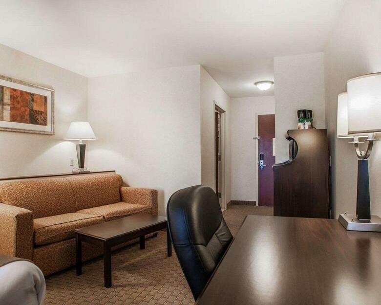 Hotel Comfort Suites Mahwah