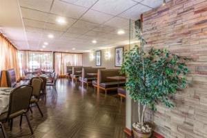Wyndham Garden Hotel Newark Airport