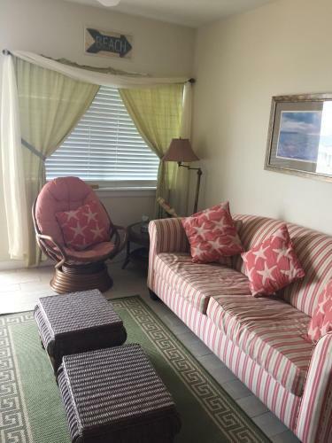 Hotel Surf Song Beach Resort