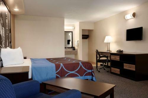 Hotel Super 8 Rahway Newark