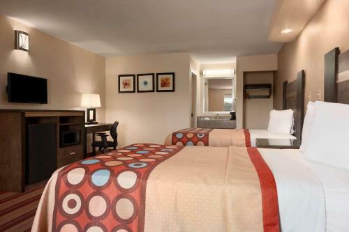 Hotel Super 8 Rahway Newark