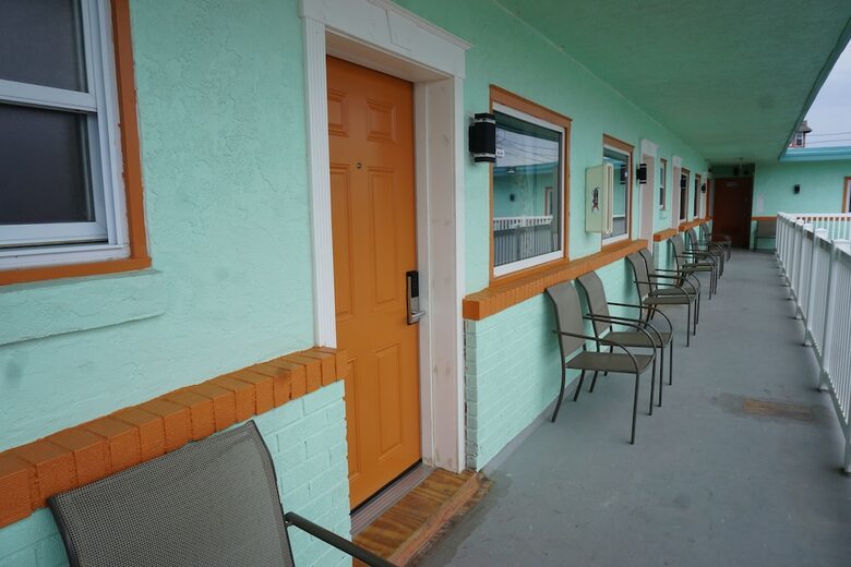 Hotel Beachside Resort