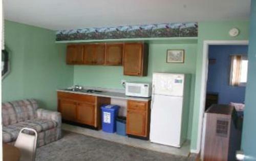 Blue Diamond Motel
