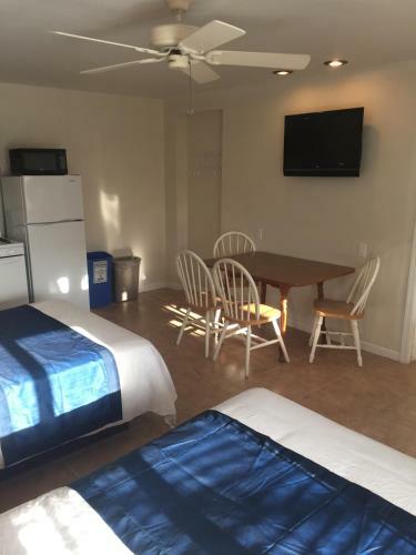 Blue Diamond Motel