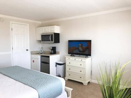 Aqua Beach Hotel