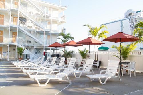 Aqua Beach Hotel