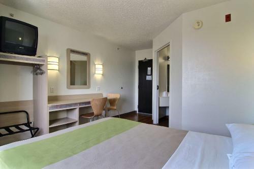 Motel 6 Albuquerque North
