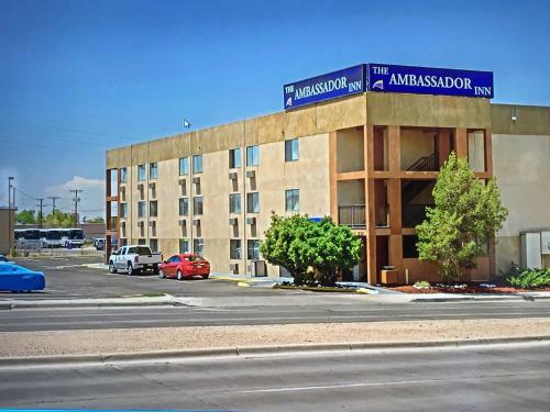 Hostal The Ambassador Inn