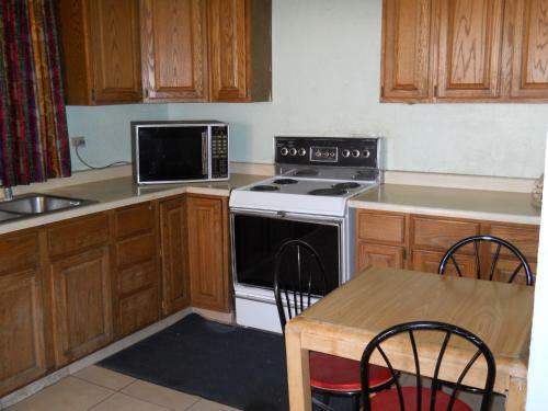 Motel Economy Inn Farmington