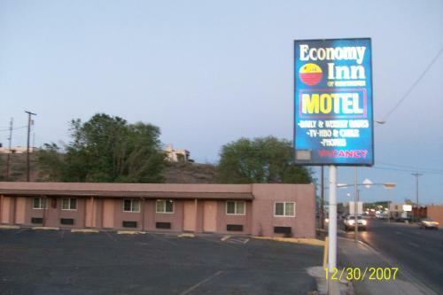Motel Economy Inn Farmington