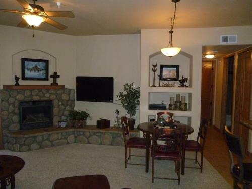 Hotel Ruidoso River Resort & Inn