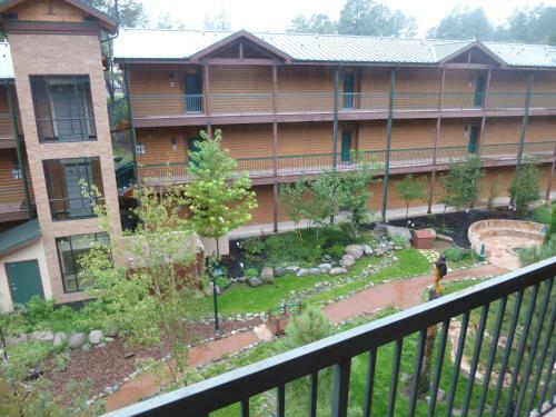 Hotel Ruidoso River Resort & Inn