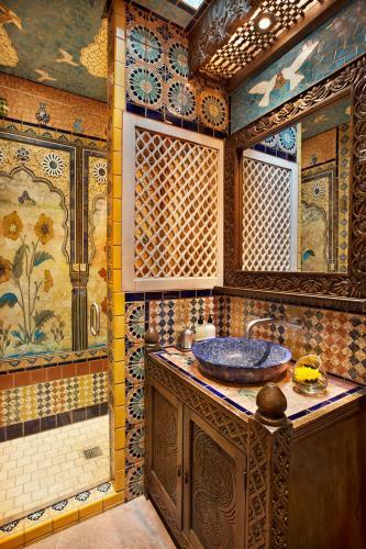 Hotel The Inn Of Five Graces