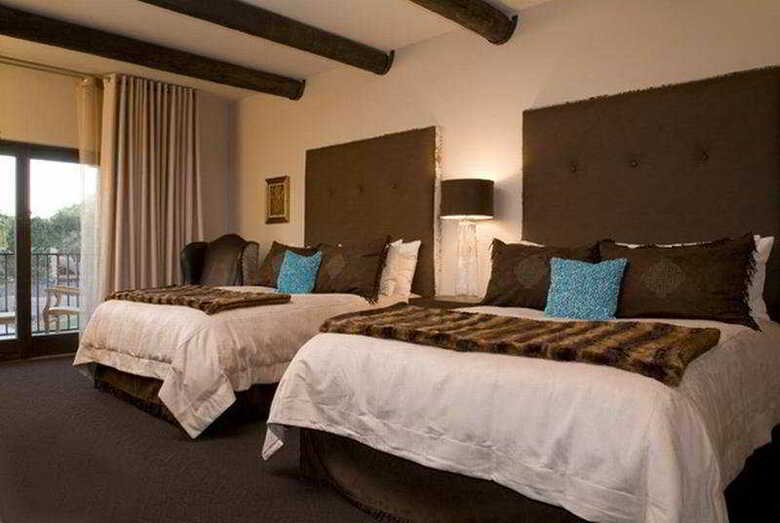 Hotel El Monte Sagrado Resort & Spa