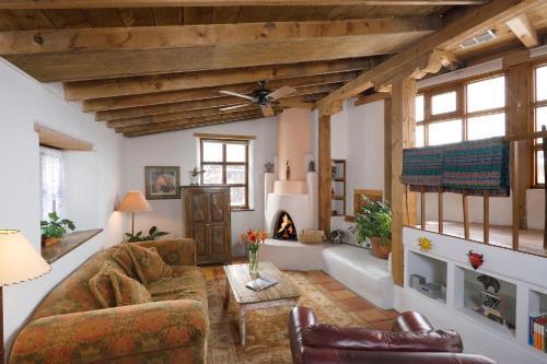 Hacienda Nicholas Bed & Breakfast